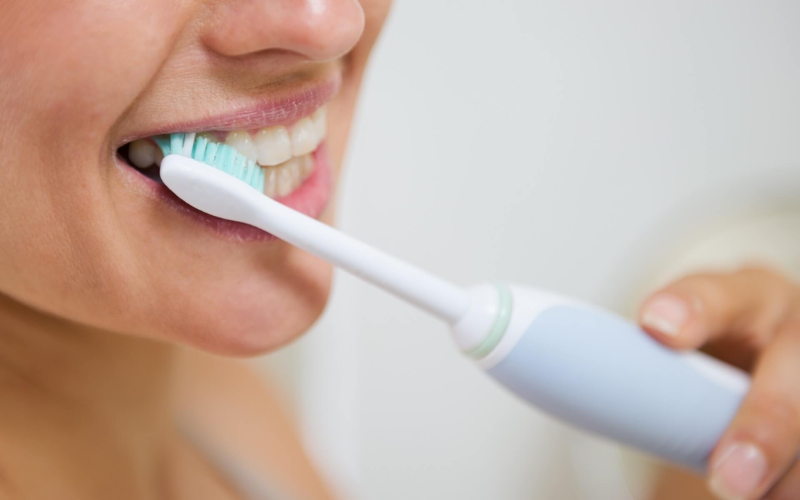 Do Electric Toothbrushes Remove More Plaque Than Manual Brushes
